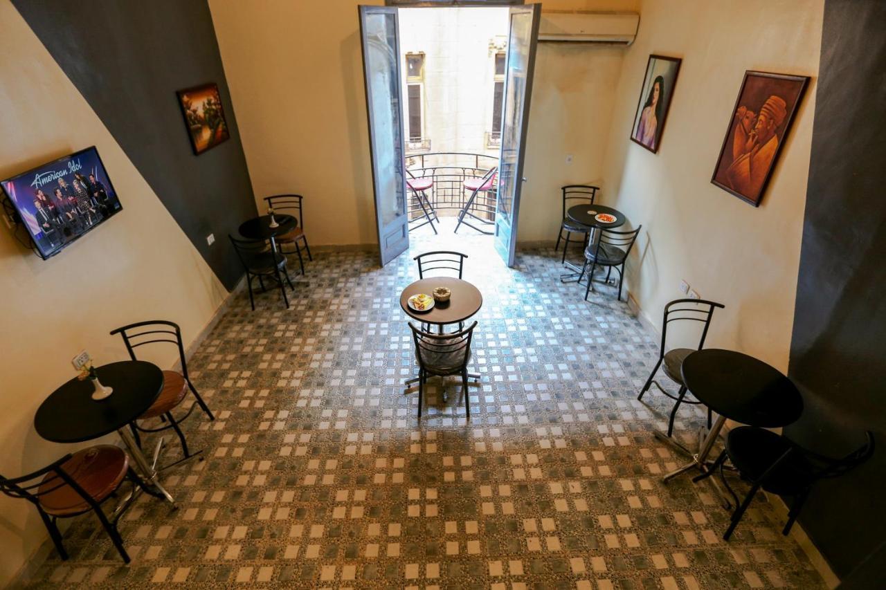 Valencia Boutiqe Cairo Hostel ภายนอก รูปภาพ