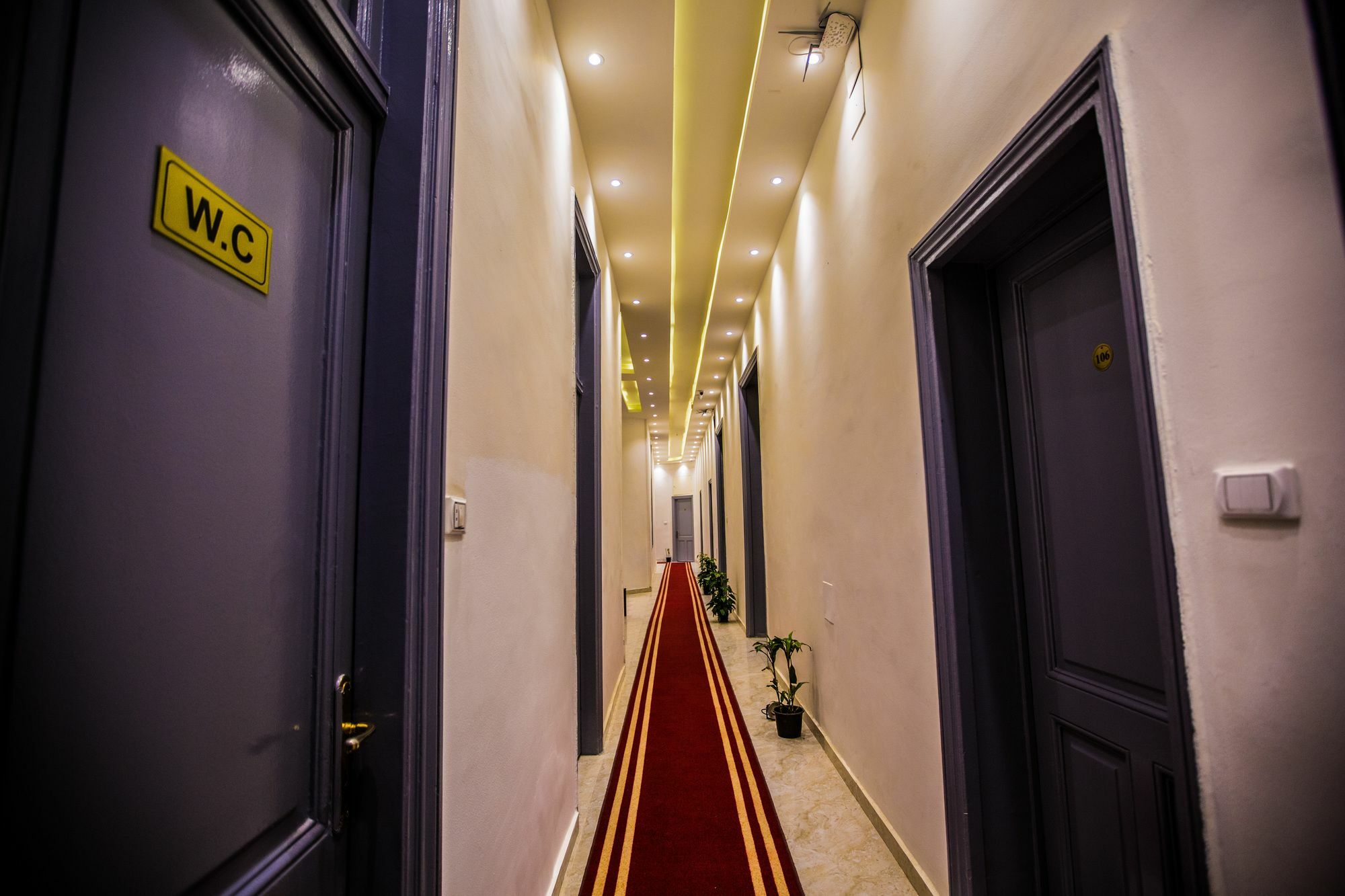 Valencia Boutiqe Cairo Hostel ภายนอก รูปภาพ