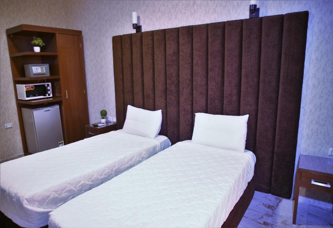 Valencia Boutiqe Cairo Hostel ภายนอก รูปภาพ